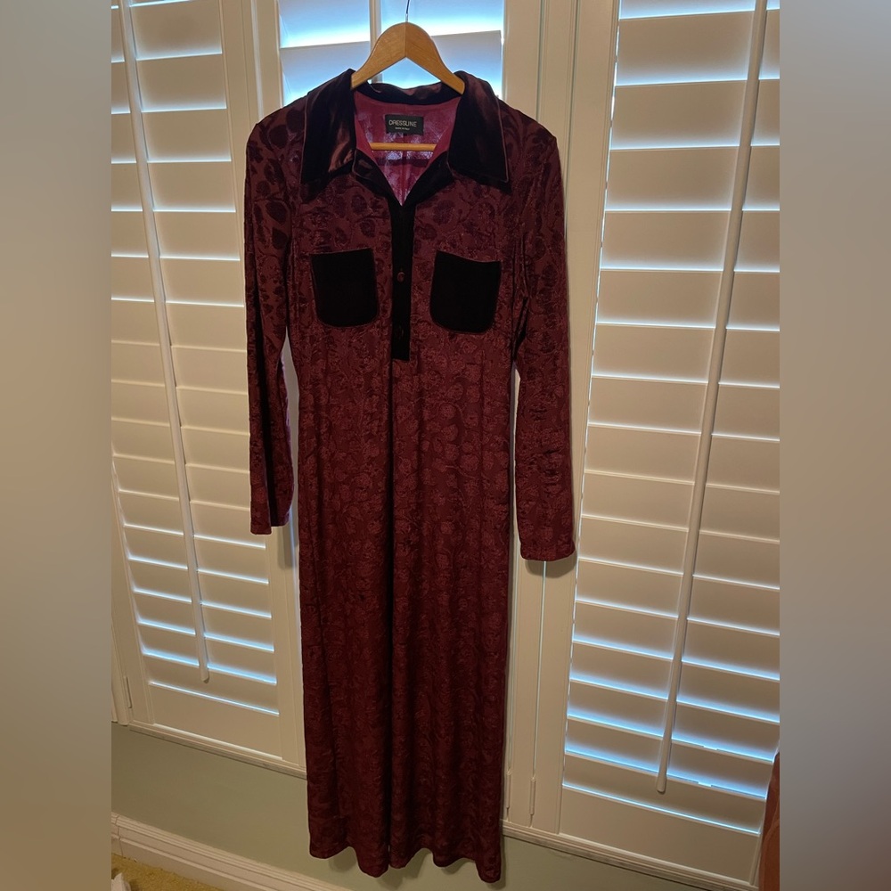 Dress line Burgundy Velvet Dress